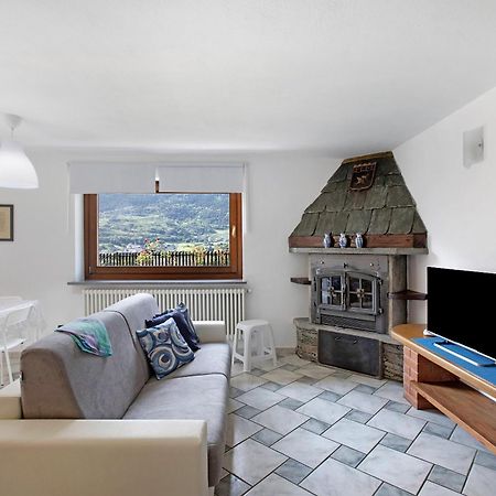 Casa Sabrina - Appartamento Blu Aosta Eksteriør bilde
