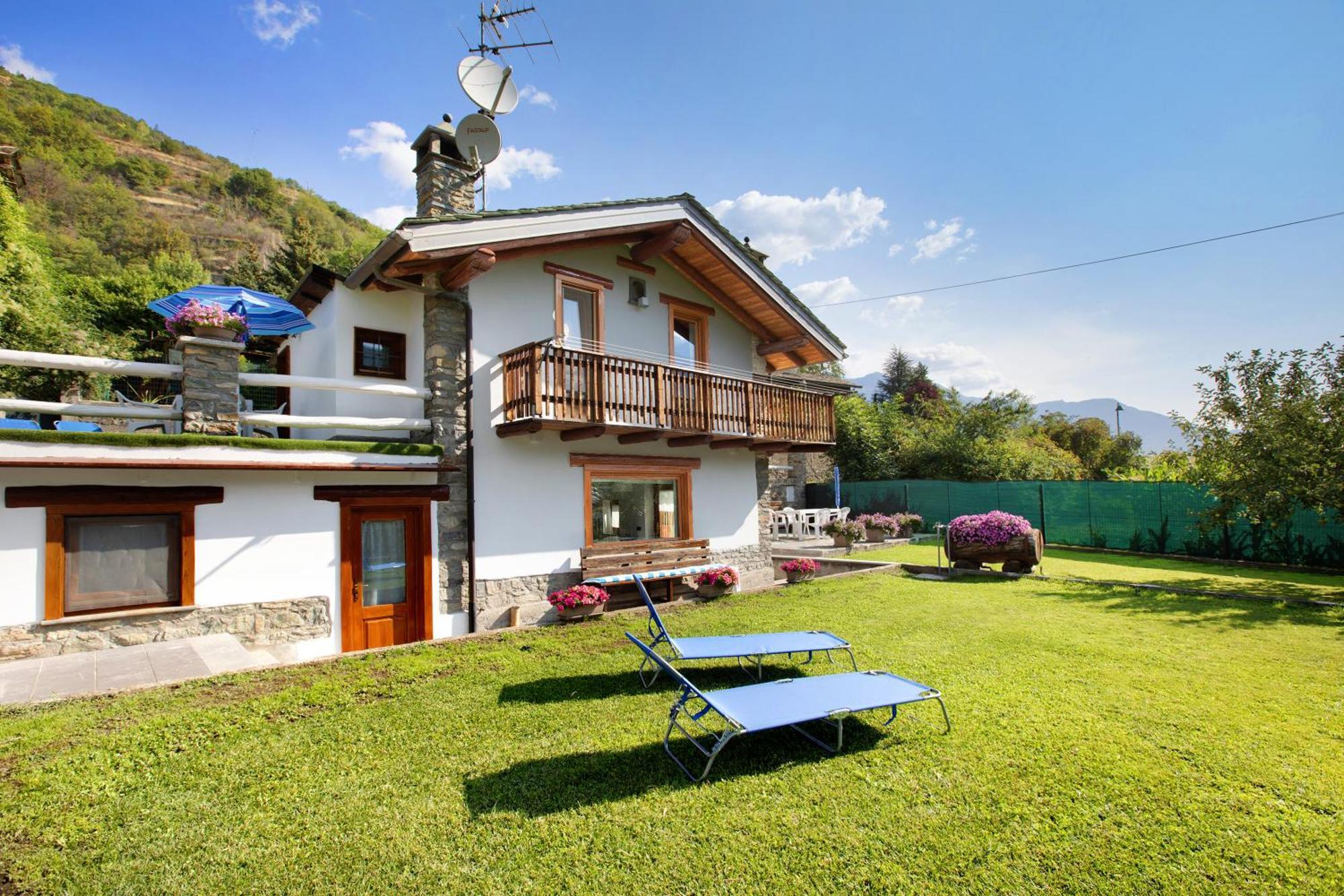 Casa Sabrina - Appartamento Blu Aosta Eksteriør bilde