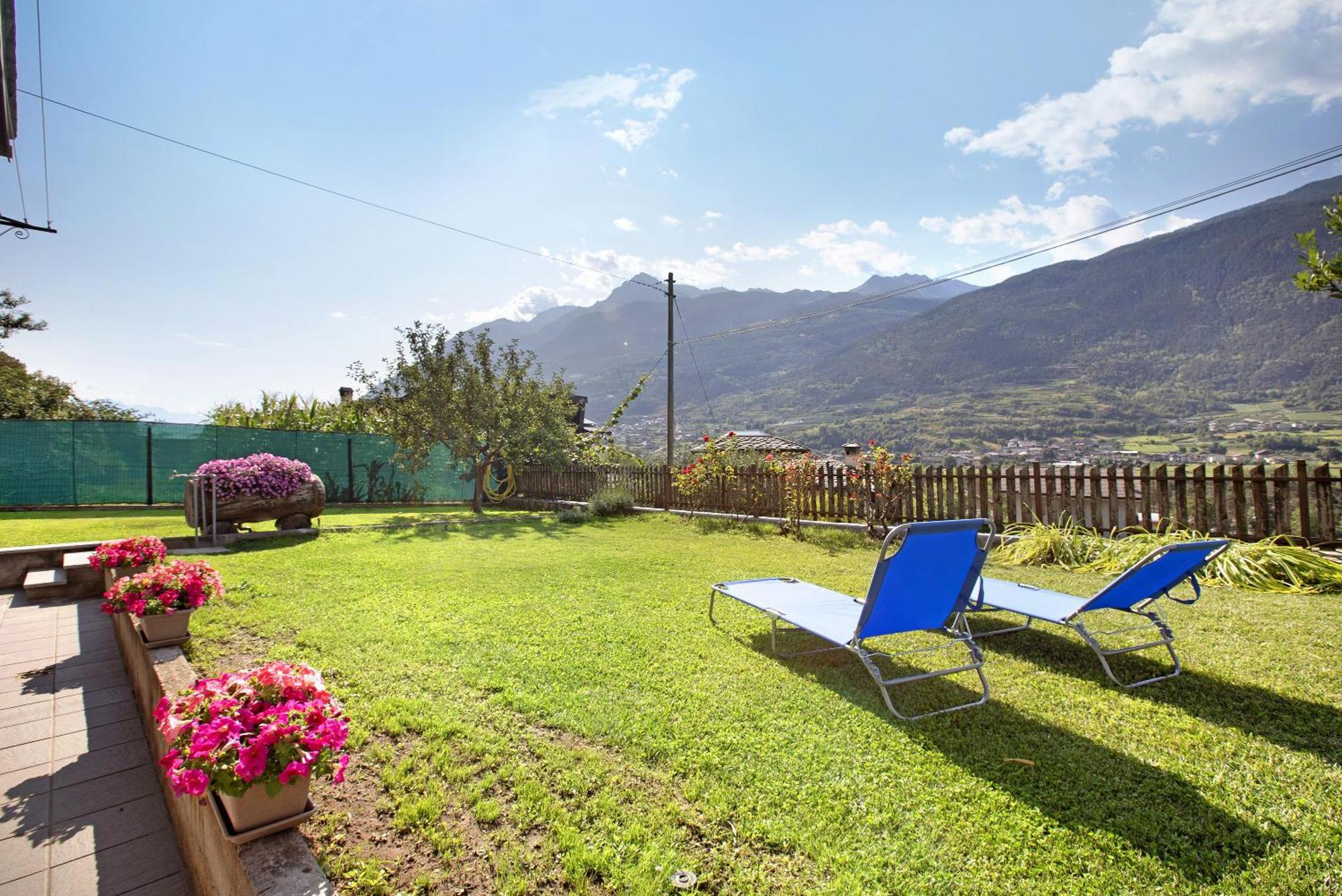 Casa Sabrina - Appartamento Blu Aosta Eksteriør bilde